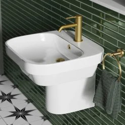 Britton Bathrooms Slotted Basin Waste - Brushed Brass