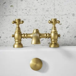 Butler & Rose Beatrice Brushed Brass Bath Filler