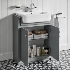 Butler & Rose Darcy Traditional Toilet & Vanity Unit Bathroom Suite