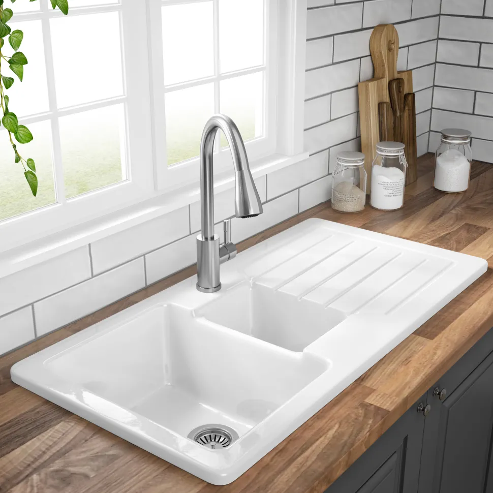 Butler & Rose Farmhouse 1.5 Bowl White Ceramic Kitchen Sink with Reversible Drainer - 1000mm x 500mm