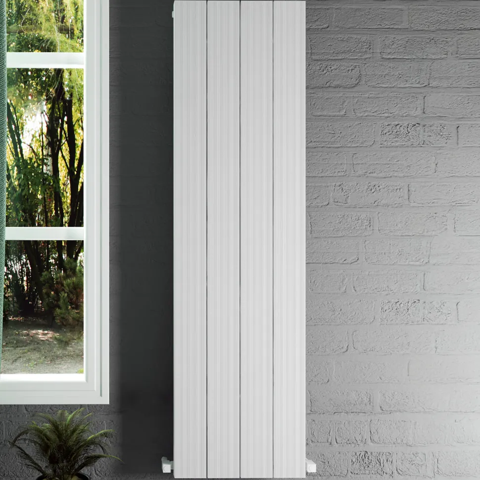 Carisa Elvino Vertical Aluminium Radiator