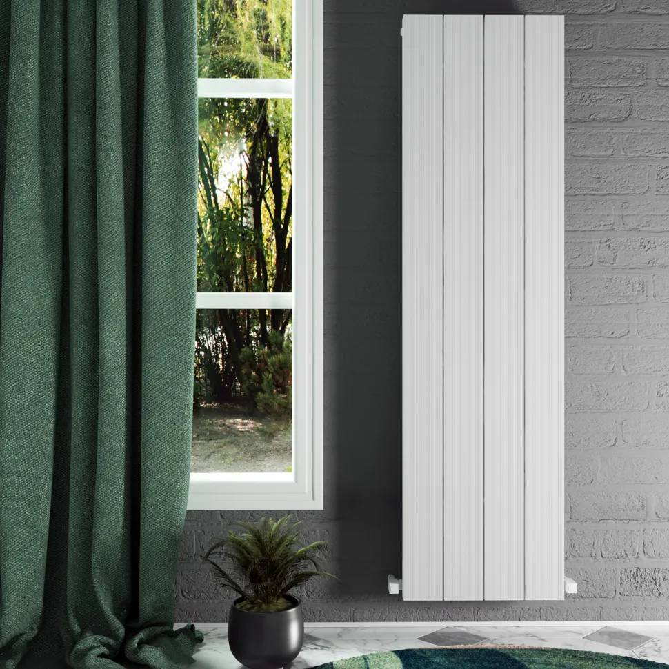 Carisa Elvino Vertical Aluminium Radiator