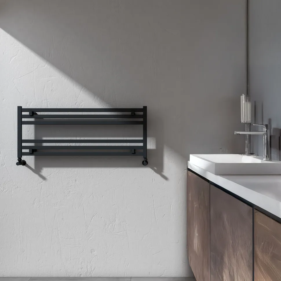 Carisa Fame Horizontal Ladder Aluminium Designer Heated Towel Rail - 400 x 1000mm