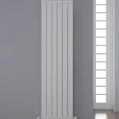 Carisa Mack Vertical Aluminium Radiator