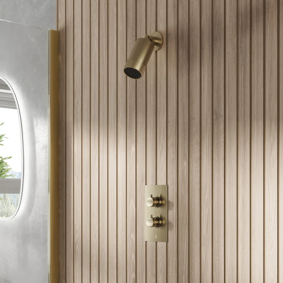 Core 1 Outlet Concealed Shower Valve & Wall Mounted Fluted Spotlight Shower Head