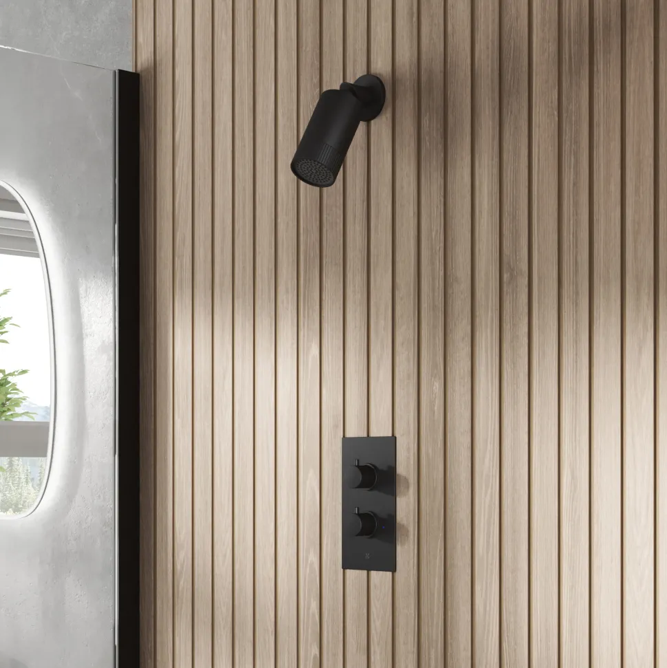 Core 1 Outlet Concealed Shower Valve & Wall Mounted Fluted Spotlight Shower Head