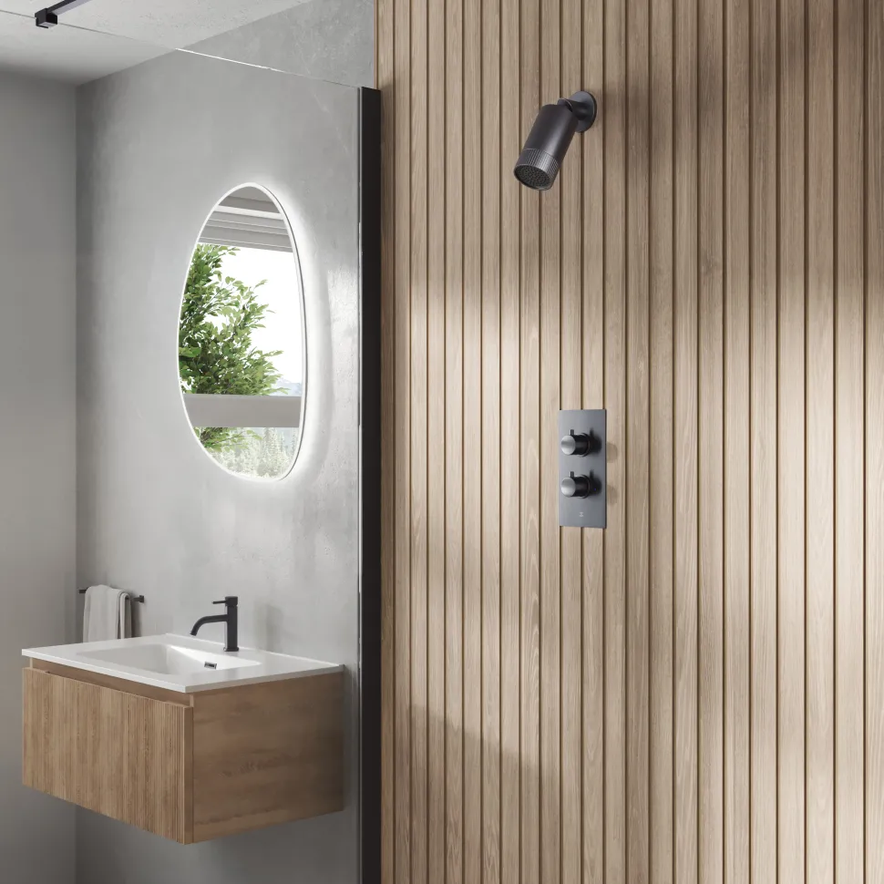 Core 1 Outlet Concealed Shower Valve & Wall Mounted Fluted Spotlight Shower Head