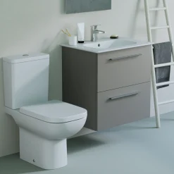Ideal Standard i.life A Close Coupled Rimless Toilet with Soft Close Seat