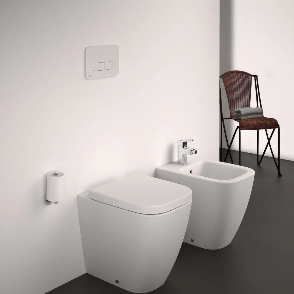 Ideal Standard i.life S Compact Back To Wall Rimless Toilet with Soft Close Seat