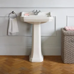 Ideal Standard Waverley 560mm Basin & Full Pedestal
