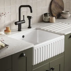 Thomas Denby Chiltern 1 Bowl Fluted White Ceramic Belfast Sink - 595 x 460mm