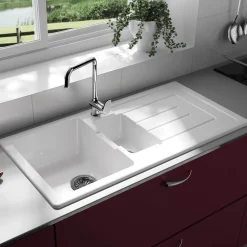 Thomas Denby Jarla 1.5 Bowl Gloss White Ceramic Kitchen Sink with Reversible Drainer - 1000 x 500mm