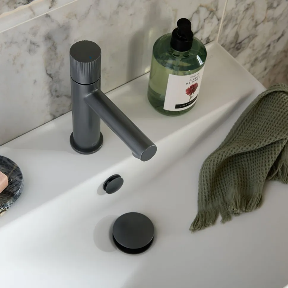 Vado Safari 600mm Fluted Floorstanding Vanity Unit & Basin