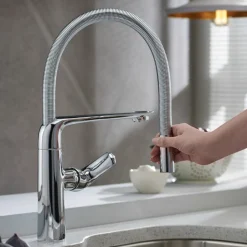 Vellamo Icon Kitchen Tap with Flexible Pull-Away Head - Chrome
