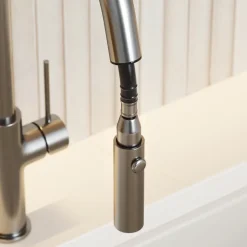 Vellamo Kara Pull Out Spray Single Lever Mono Kitchen Mixer Tap