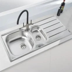 Vellamo Sunrise 1.5 Bowl Satin Stainless Steel Kitchen Sink with Waste, Plumbing Kit & Reversible Drainer - 965 x 500mm