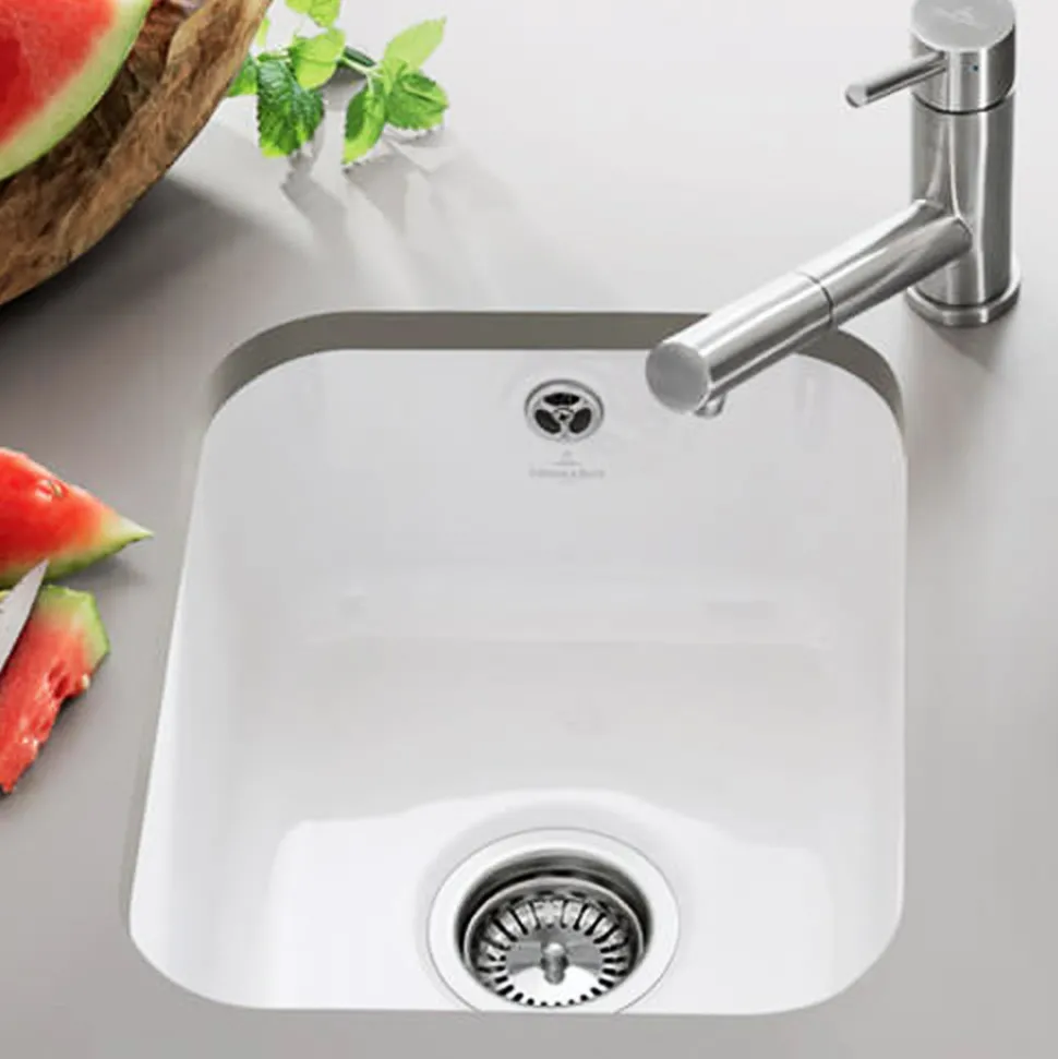 Villeroy & Boch Cisterna 45 White Ceramic Single Bowl Undermount Kitchen Sink - 370 x 435mm